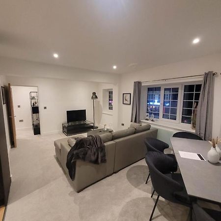 Luxury 1 Bed Apartment In The Centre Of Rochester ローチェスター エクステリア 写真