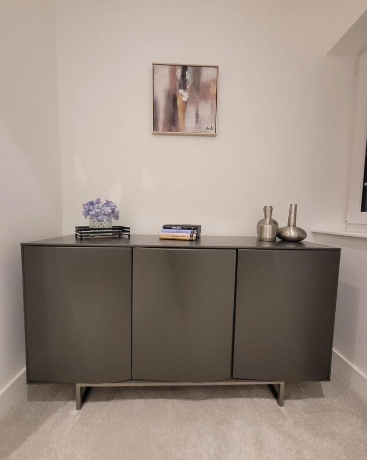 Luxury 1 Bed Apartment In The Centre Of Rochester ローチェスター エクステリア 写真